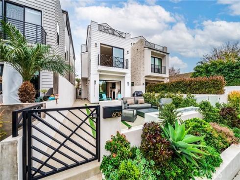 608 13th , Huntington Beach, CA