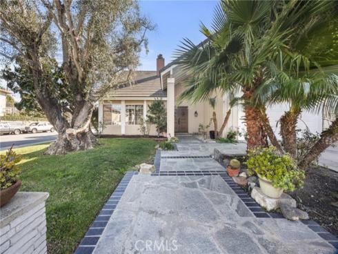 9552  Bay Meadow Dr  , Huntington Beach, CA