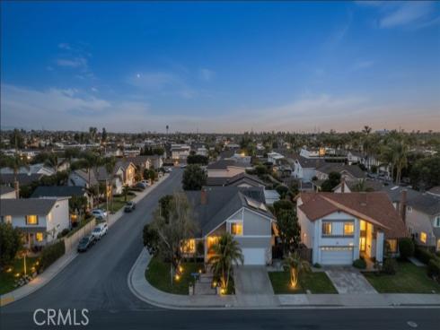 9552  Bay Meadow Dr  , Huntington Beach, CA
