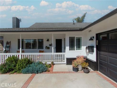 15551  Aulnay   Lane, Huntington Beach, CA
