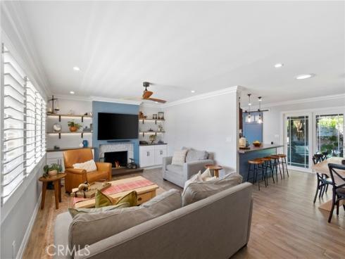 15551  Aulnay   Lane, Huntington Beach, CA