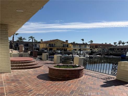 4042  Figaro   Circle, Huntington Beach, CA