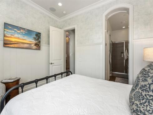 4692  Oceanridge   Drive, Huntington Beach, CA