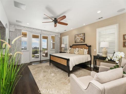 4692  Oceanridge   Drive, Huntington Beach, CA