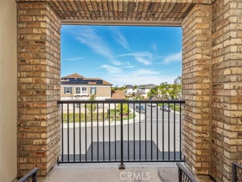 4692  Oceanridge   Drive, Huntington Beach, CA