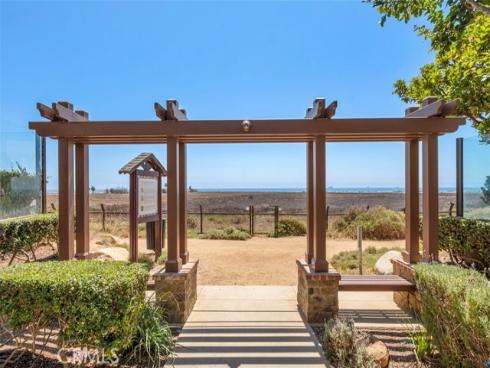 4692  Oceanridge   Drive, Huntington Beach, CA
