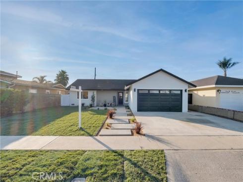 14481  Fairview   Lane, Huntington Beach, CA
