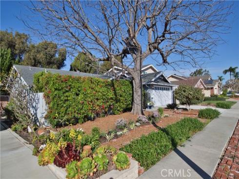 16711  Greenview   Lane, Huntington Beach, CA