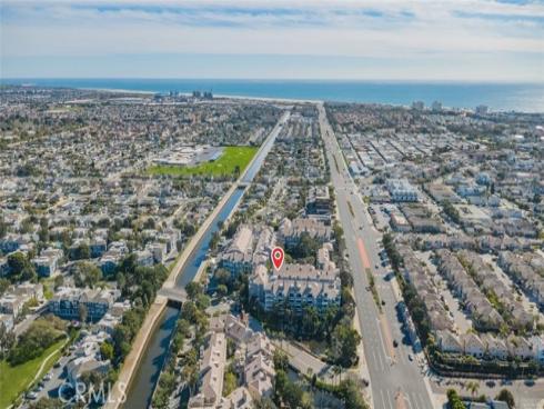 20301  Bluffside  D401  Circle, Huntington Beach, CA