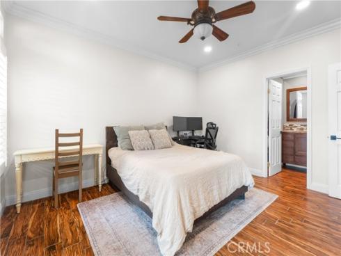 4561  Warner  203 , Huntington Beach, CA