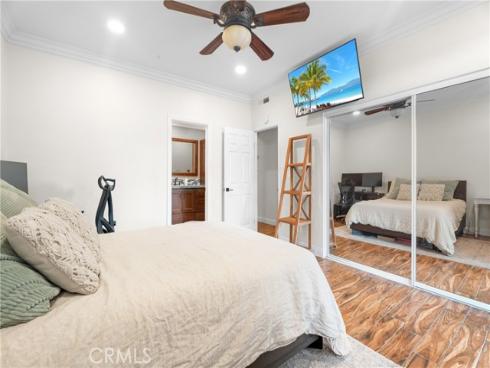 4561  Warner  203 , Huntington Beach, CA