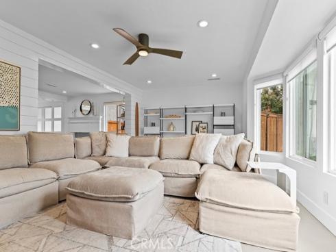 9211  Hyde Park  , Huntington Beach, CA