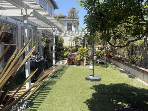 7381 Siena Drive, Huntington Beach, CA