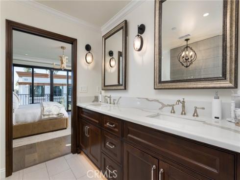 302  3rd  , Huntington Beach, CA