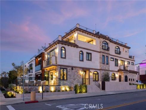 302  3rd  , Huntington Beach, CA