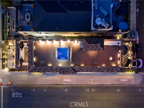 302  3rd  , Huntington Beach, CA