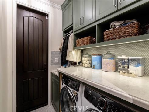 302  3rd  , Huntington Beach, CA