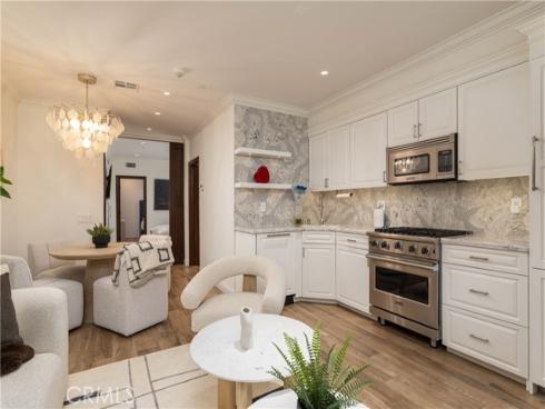 302  3rd  , Huntington Beach, CA