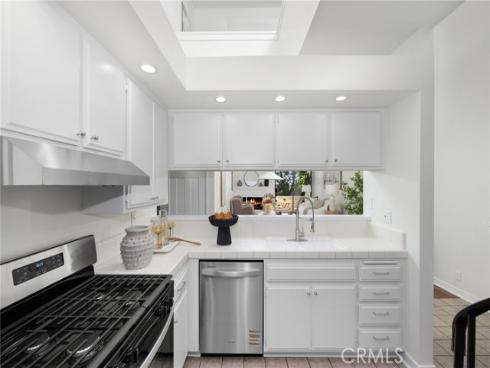 17202  Corbina Ln  202 , Huntington Beach, CA