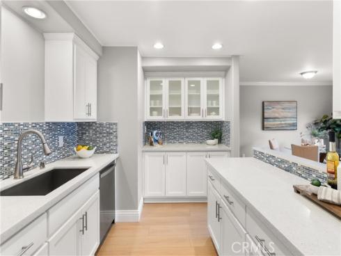 6600  Warner  162  Avenue, Huntington Beach, CA