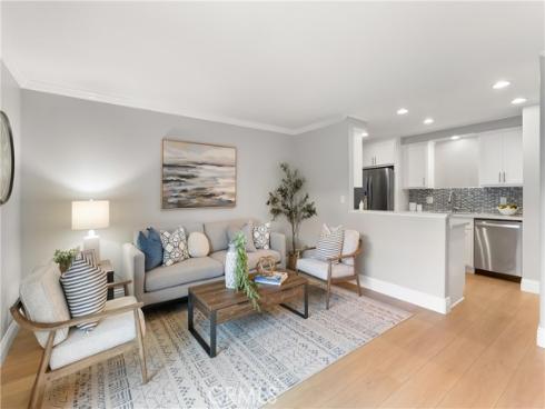 6600  Warner  162  Avenue, Huntington Beach, CA