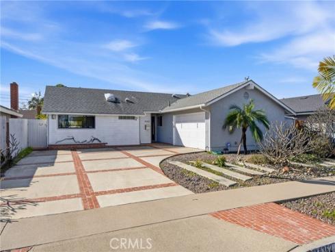 10362  Monitor   Drive, Huntington Beach, CA
