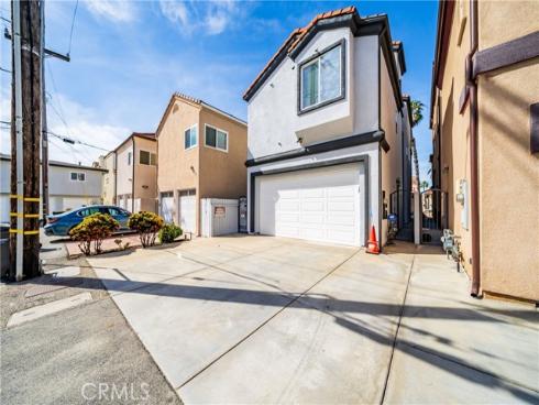 116  11th  , Huntington Beach, CA
