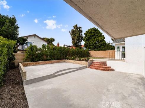 20761  Mission Ln  , Huntington Beach, CA
