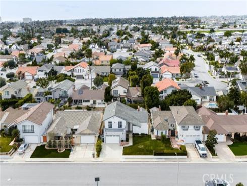 20761  Mission Ln  , Huntington Beach, CA