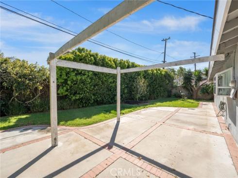 22102  Surfrider Lane  , Huntington Beach, CA