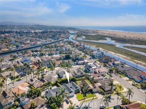 22102  Surfrider Lane  , Huntington Beach, CA