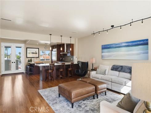 338  5th   Street, Huntington Beach, CA