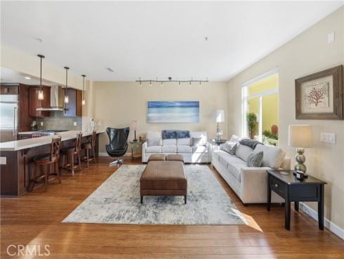 338  5th   Street, Huntington Beach, CA