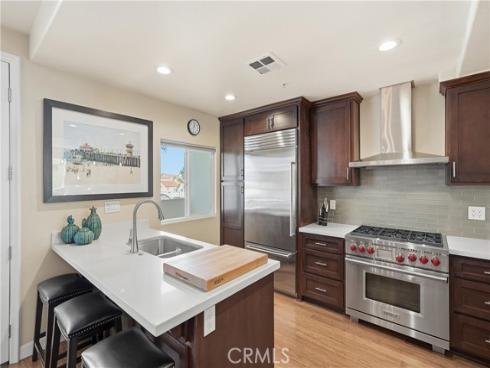 338  5th   Street, Huntington Beach, CA