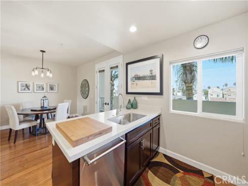 338  5th   Street, Huntington Beach, CA