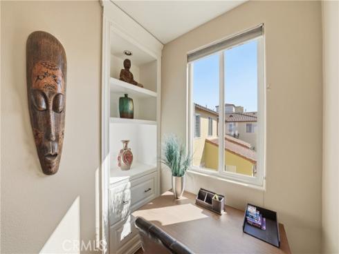 338  5th   Street, Huntington Beach, CA