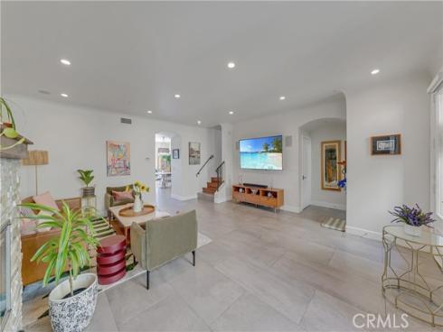 308  5th   Street, Huntington Beach, CA