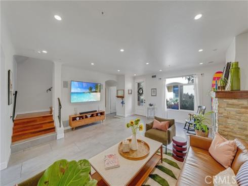 308  5th   Street, Huntington Beach, CA