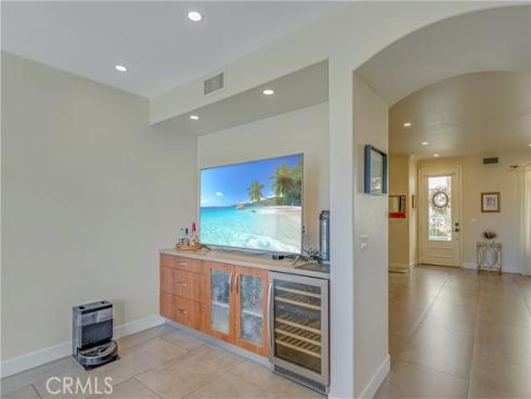 308  5th   Street, Huntington Beach, CA
