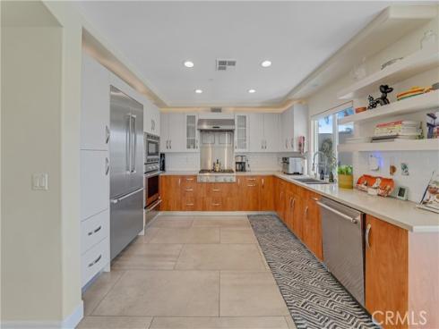 308  5th   Street, Huntington Beach, CA