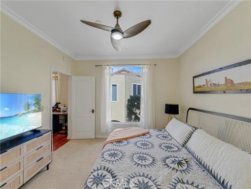 308  5th   Street, Huntington Beach, CA