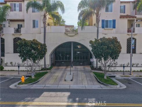 308  5th   Street, Huntington Beach, CA