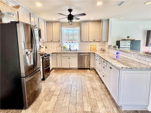 7552 Rhine Drive, Huntington Beach, CA