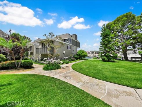 16397  Wimbledon   Lane, Huntington Beach, CA