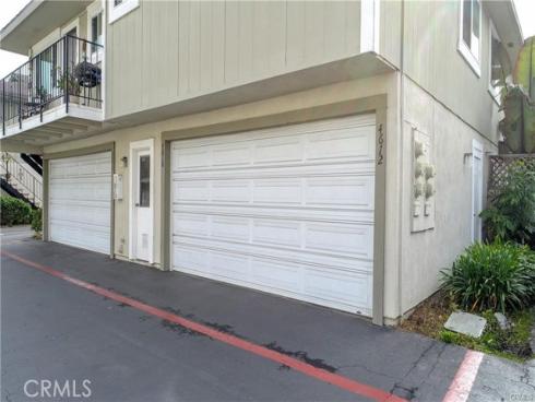4612  Via Vista  5  Circle, Huntington Beach, CA