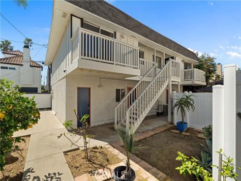 218  Indianapolis  , Huntington Beach, CA