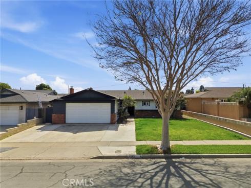 8282  Noble   Circle, Huntington Beach, CA