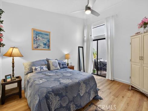 8816  Yuba  1108B  Circle, Huntington Beach, CA