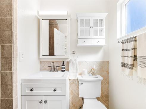 5631  Nevada  , Huntington Beach, CA