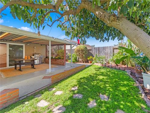 5631  Nevada  , Huntington Beach, CA